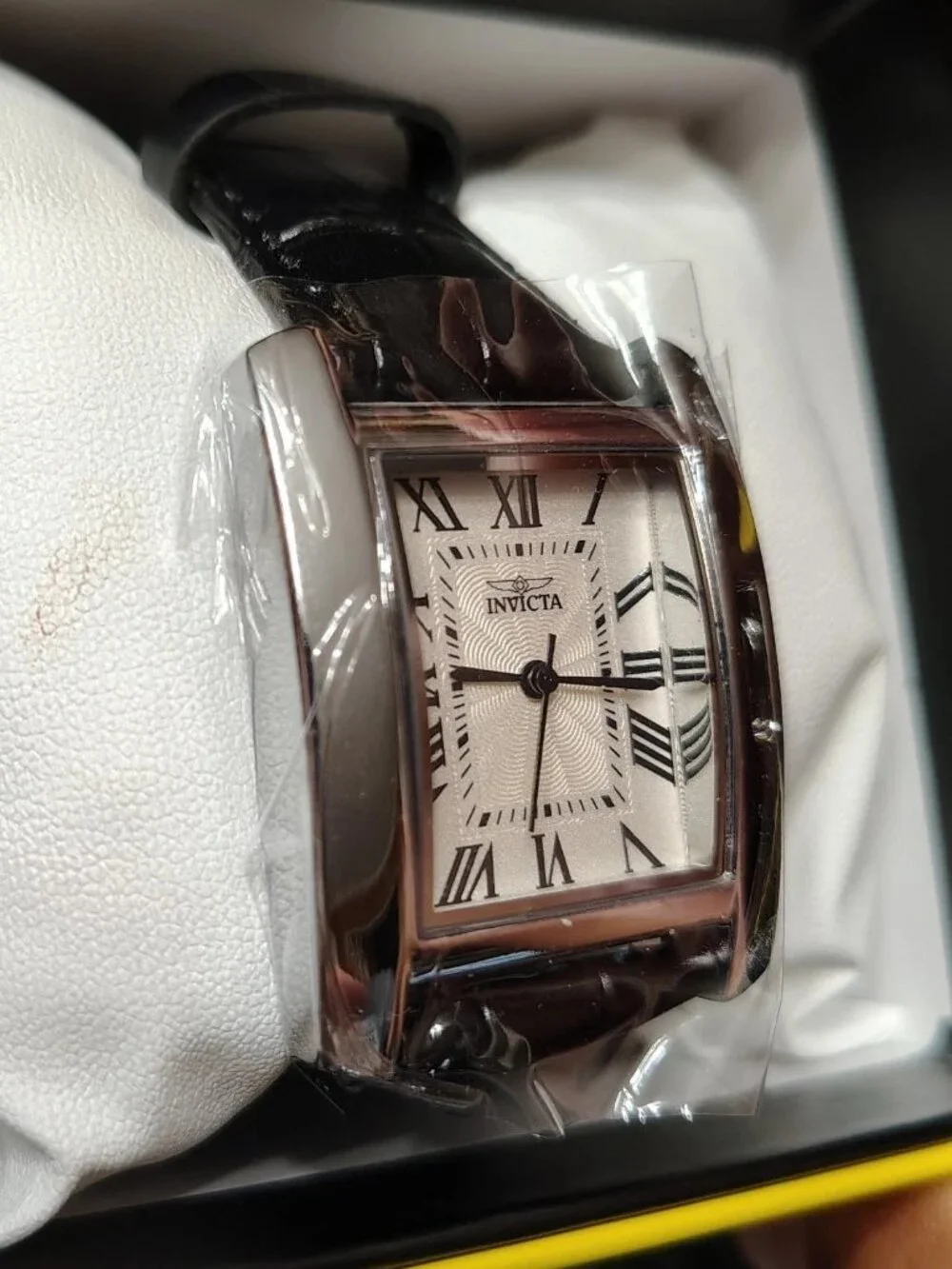 Invicta Celestial Woman's Watch Genuine leather straps (70302) New in box